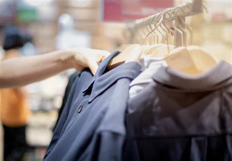 What To Wear To Your Warehouse Job Warehouse Dress Code Tips