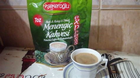 Üzerine 2 kahve fincanı soğuk su ilave edip iyice karıştırın. Menengiç Kahvesi Yapımı - Nasıl Yapılır? İçecek - Tarif ...