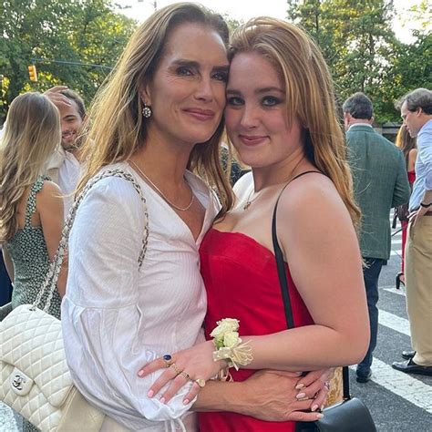 brooke shields s daughter wears her golden globes dress to prom