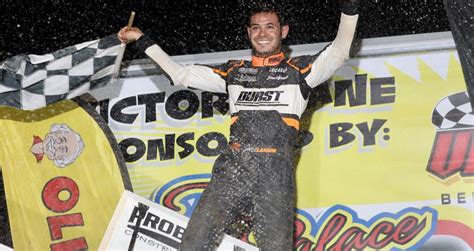 Kyle Larson Sweeps Bob Weikert Memorial Weekend Winged Nation