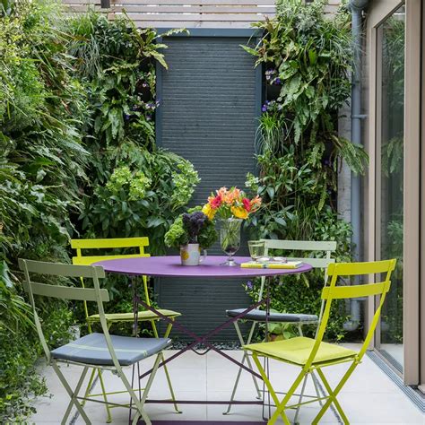 How To Use Paint In The Garden To Add A Dose Of Colour And Vibrancy