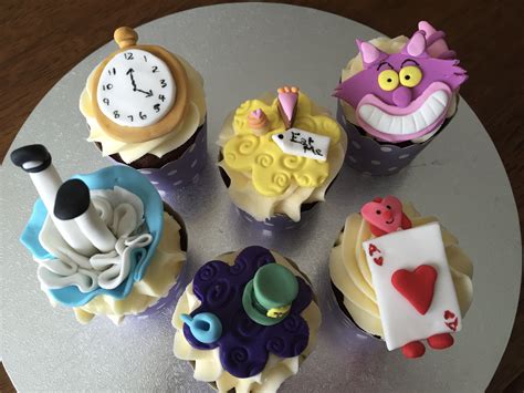 Alice In Wonderland Cupcakes Cupcakes País De Las Maravillas Alicia