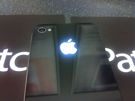This Awesome Iphone 4 Mod Illuminates Your Apple Logo Like Your Macbook