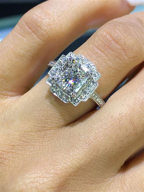 Custom Engagement Ring Feature Diamonds By Raymond Lee Raymond Lee Jewelers