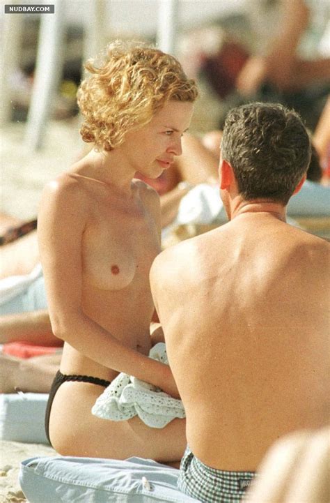 Kylie Minogue Topless On The Beach In St Tropez Nudbay My Xxx Hot Girl