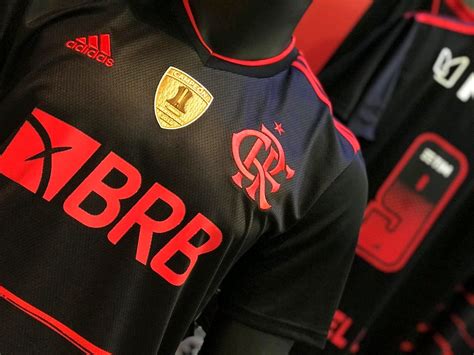 Os dois touros, símbolos da o novo uniforme deverá estrear na série b do campeonato brasileiro, vaga que o red bull herda. Bragantino Uniforme : Titulo Persistente Ilustrar Camisa ...