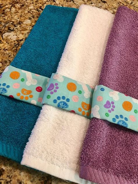 Bath towels └ bath └ home, furniture & diy all categories antiques art baby books, comics womans designer bathroom fashionista fingertip towel one (1) fashion passion. Animal Print Hand Towels Pawprint Bathroom Decor Bathroom ...