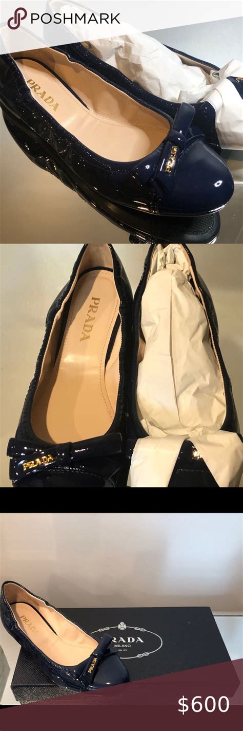 Prada Navy Blue Patent Leather Bow Scrunch Flats Loafer Shoes Women