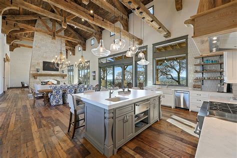 Texas Hill Country Reclaimed Ranch Tgbuilder Open Kitchen Layouts