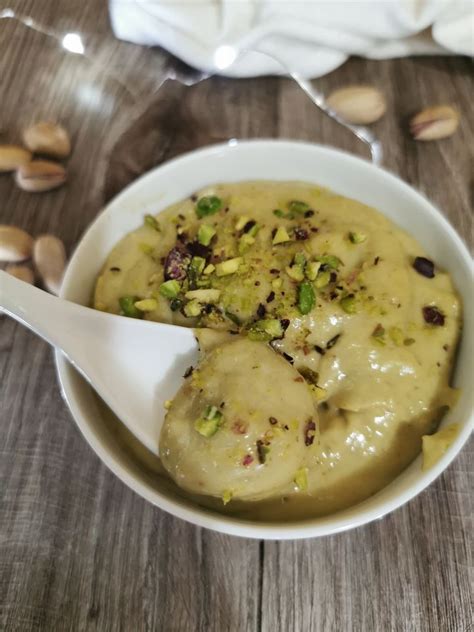 Come potete vedere dal titolo, è preparata al microonde, quindi facile e veloce. Ricetta Cioccolata calda al pistacchio | Ricettario Tipico