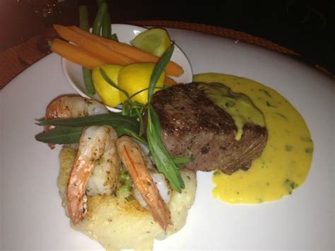 This is perfect to serve italian style, room temperature with a squeeze of lemon and a swanson® beef stock, fresh herbs and a bit of cream combine to make a sophisticated pan sauce for quality beef tenderloin steaks. Beef tenderloin and Garlic Shrimp, bearnaise sauce and ...
