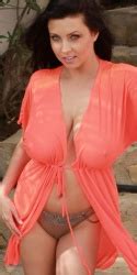 Ewa Sonnet Dark Nipples Vacation Curvy Erotic