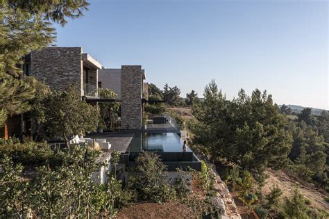 Contemporary Stone Villa Dana Oberson Architects Archdaily