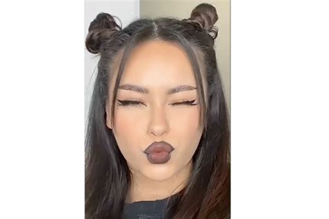 What Is The New ‘lip Wings Makeup Trend — And How To Recreate It In 3