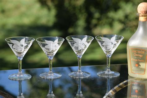 vintage etched martini glasses set of 4 vintage cocktail glasses mixologist glasses home