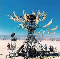Burning Man Festivals 70 Foot Heads Are Set Ablaze In Spectacular
