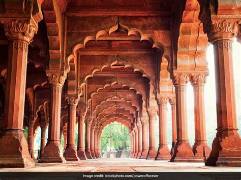 5 Must Visit Places In India With A Glorious Historical Background