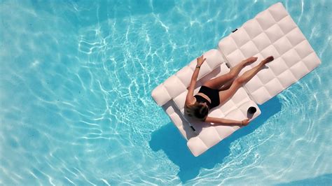 4 Luxury Pool Floats To Class Up Your Instagram