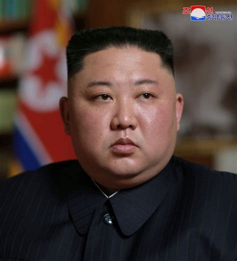 Overall, little is known about the dictator's early life. Kim Jong Un é reeleito para presidir a Coreia do Norte ...
