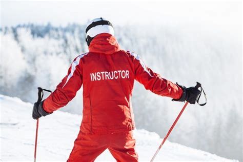 Awesome Skiing Tips For Beginners Ski Instructor Ski Technique Skiing