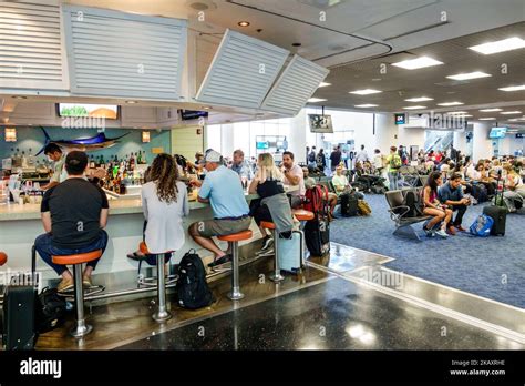 Miami Floridamiami International Airport Mia Terminal Concourse Gate