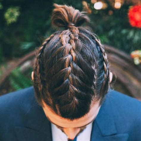 Usually, the braid is long and slender as opposed to dread locks. Braids For Men - The Man Braid | Men's Haircuts ...