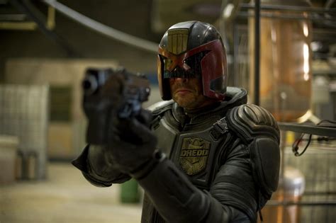 In the judge, downey stars as big city lawyer hank palmer, who returns to his childhood home where his estranged father, the town's judge (duvall), is suspected of murder. Judge Dredd vs Batman (movie versions) - Battles - Comic Vine