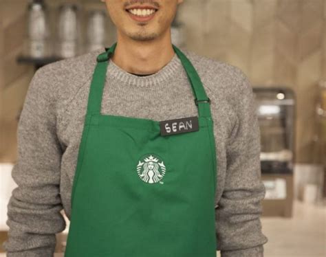 New Starbucks Dress Code Welcomes Personal Expression Starbucks Dress