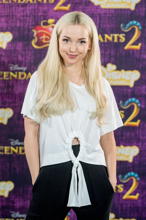 Dove olivia cameron (born chloe celeste hosterman; Dove Cameron At 'Descendants 2' photocall in Amsterdam ...