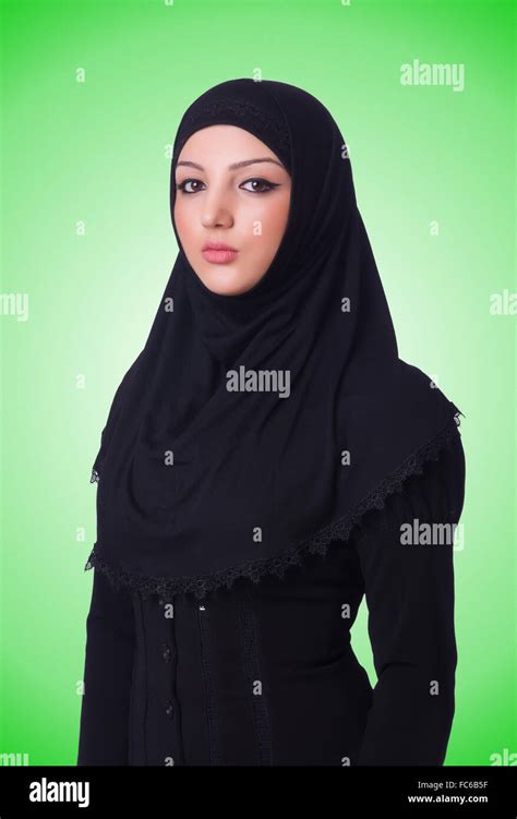 Muslim Woman Wearing Niqab On Fotos Und Bildmaterial In Hoher Auflösung Alamy
