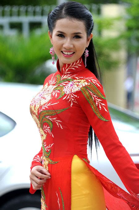 The Vietnamese Ao Dai Vietnam Information Discover The Beauty Of