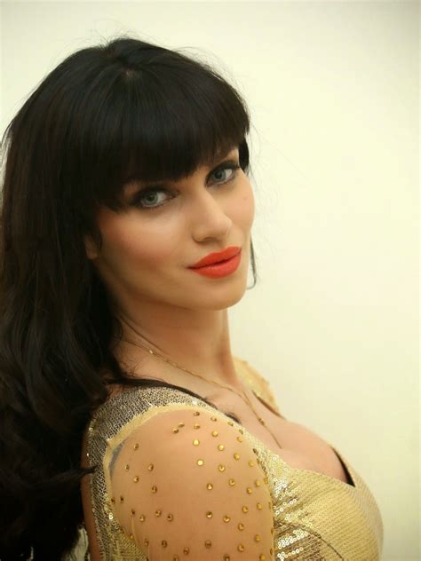 High Quality Bollywood Celebrity Pictures British Model And Dancer