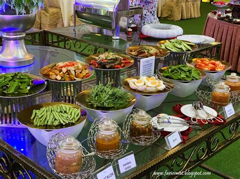 Tujuan favorit berbuka puasa ini menawarkan suasana pedesaan dengan konsep tempat duduk lesehan. Ramadhan Buffet 2019: Berbuka Puasa Memikat Selera Di ...