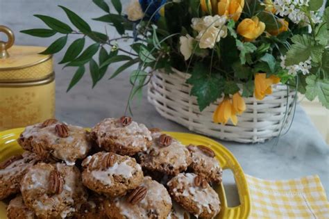 I can't put my finger on what separates this one from the rest, but the ingredients are the perfect combination for a great tasting cookie. Oatmeal Cookies by the Diabetic Pastry Chef - Divabetic