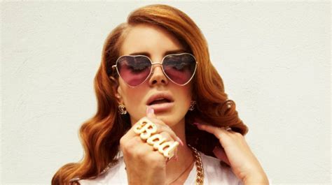 Lana Del Reys Oväntade Skönhetsrutin Se Fascinerande Filmen Elle