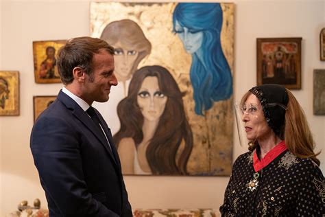 كان المجتمع الفرنسي مكونًا من 3 طبقات وهم : الصور الأولى للقاء فيروز والرئيس الفرنسي - حياتنا - جهات ...