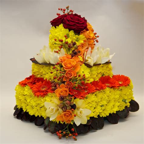 Regalare un mazzo di fiori a qualcuno è uno dei gesti più calorosi e apprezzabili che possano esserci. Torta di compleanno. - Fiori De Berto - Consegna Fiori a ...