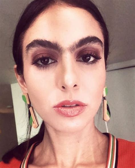 Girls With Unibrows 16 Pics