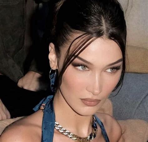 bella hadid in 2023 bella hadid outfits bella hadid bella gigi hadid