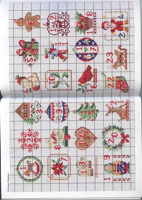 Alors quelle version vous plaît ? Grilles de point de croix 40, pour votre Noël enchanté ...