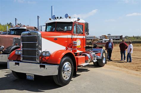 Antique Truck Show Perris Ca Held At The Orange Empire Ra Flickr