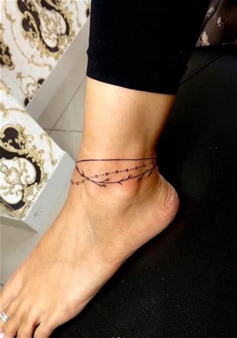 48 Meaningful Ankle Tattoo Ideas With Words And Flowers Bellacocosum Ankle Bracelet Tattoo