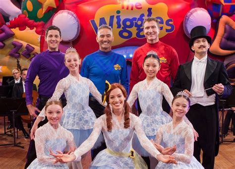 The Wiggles Meet The Orchestra The Wiggles Emma Wiggle Childhood