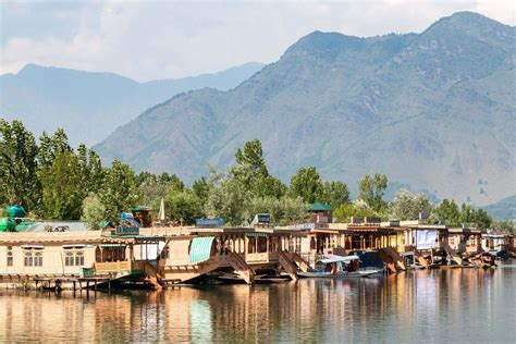 12 Best Places To Visit In Jammu And Kashmir Kashmir Tourism