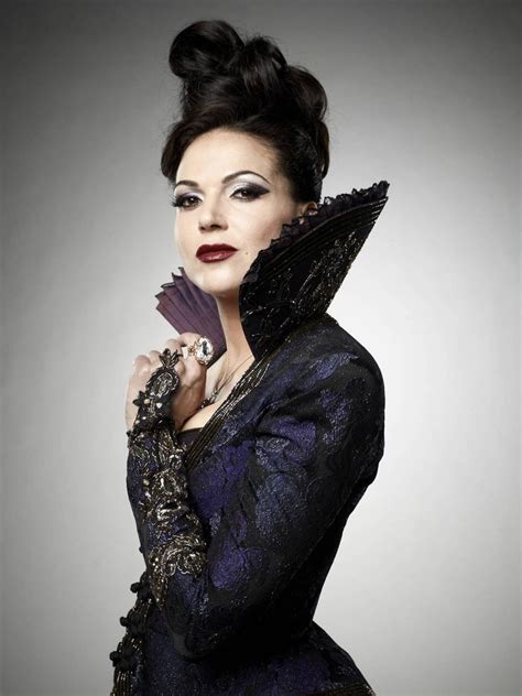 Lana Parilla As The Evil Queen On Once Upon A Time Evil Queen Celebs