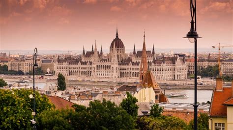 10 Things To Do In Budapest In March Hellotickets