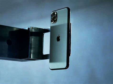 Share all sharing options for: An Exclusive Look Inside Apple's A13 Bionic Chip | WIRED