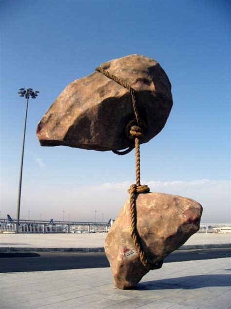 Smaban Abbas's Cairo airport sculpture | สตรีทอาร์ท, ศิลปะโลหะ, หิน