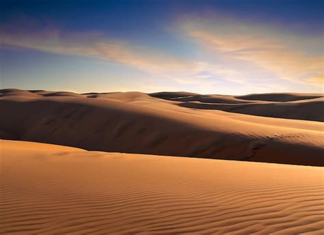 El Cielo Nocturno Simb Lico Y Las Ridas Dunas De Arena Evocan La Dura