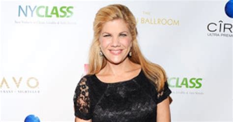 Kristen Johnston Reveals Shes Been Really Sick Diagnosed With A Rare